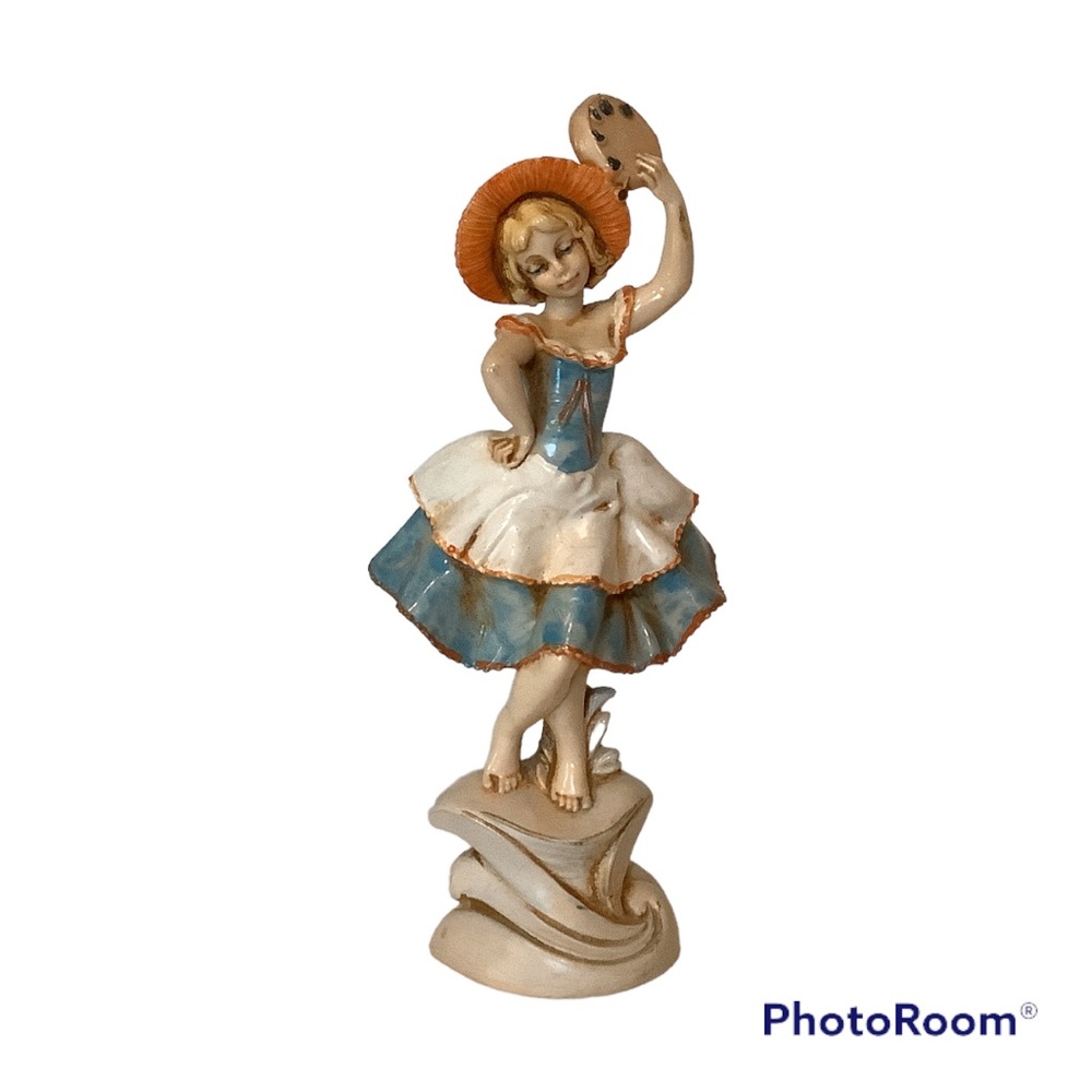 Roman Fontanini Angel Figurine Italy
Depose vtg art sculpture Tambourine
Dancer